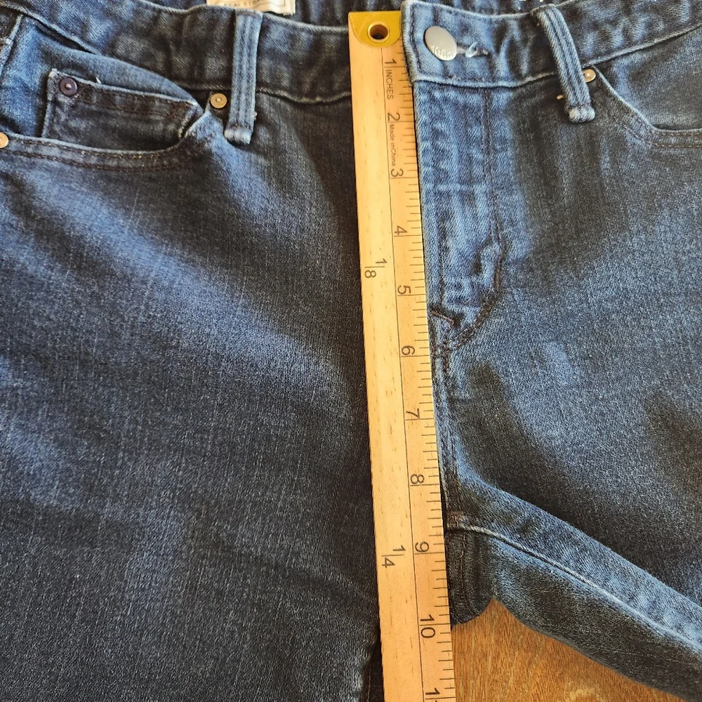 GAP‎ 1969 Real Straight Leg Jeans Dark Wash Size 27